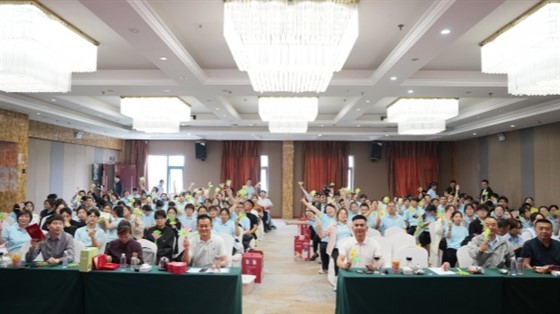易视界2026年度4月嘉奖会暨5月启动大会圆满收官