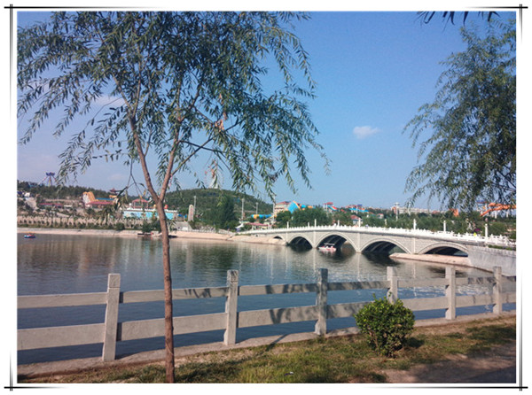 五龙山响水河水上乐园