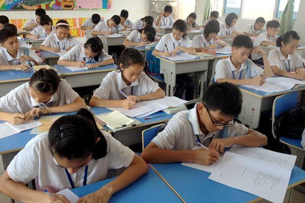 孩子近视教室座位往前坐可以吗？