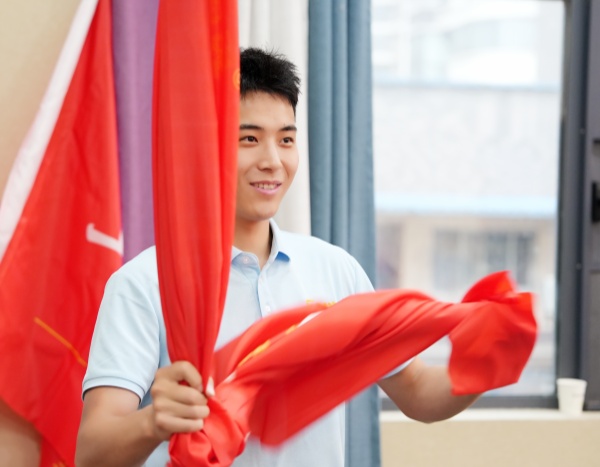 易视界2025年7月嘉奖会暨8月启动大会精彩瞬间