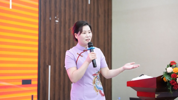 易视界2025年7月嘉奖会暨8月启动大会精彩瞬间
