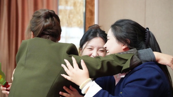 易视界2025年10月嘉奖会暨11月启动大会精彩瞬间