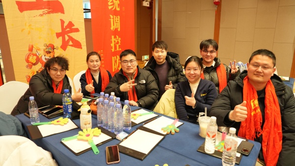 易视界2025骏马追光共赴新程年会盛典精彩瞬间