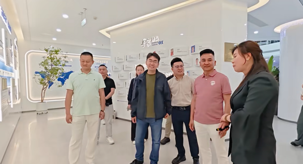 清华智聚，共话AI智能护眼&mdash;&mdash;闵海波博士团队到访易视界总部
