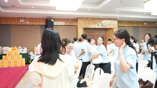 易视界2026年8月嘉奖会暨9月启动大会精彩图集