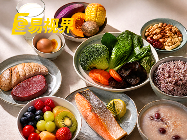 中小学生一日三餐护眼吃什么食材 易视界视光中心