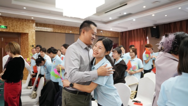 易视界集团9月嘉奖暨10月启动大会精彩瞬间