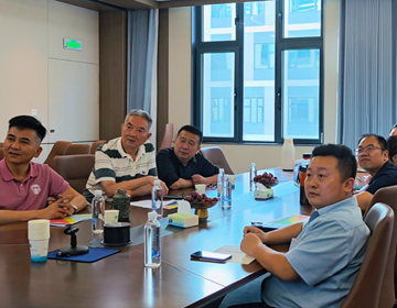 易视界携手眼科权威实战专家张金嵩教授、杨苏予主任，升级RES理论体系